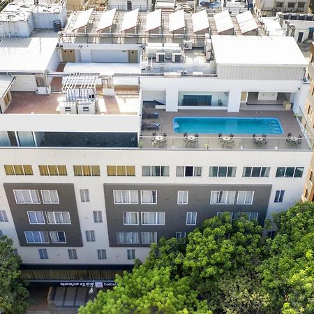 העיר בנגלור Zion - A Luxurious Hotel מראה חיצוני תמונה