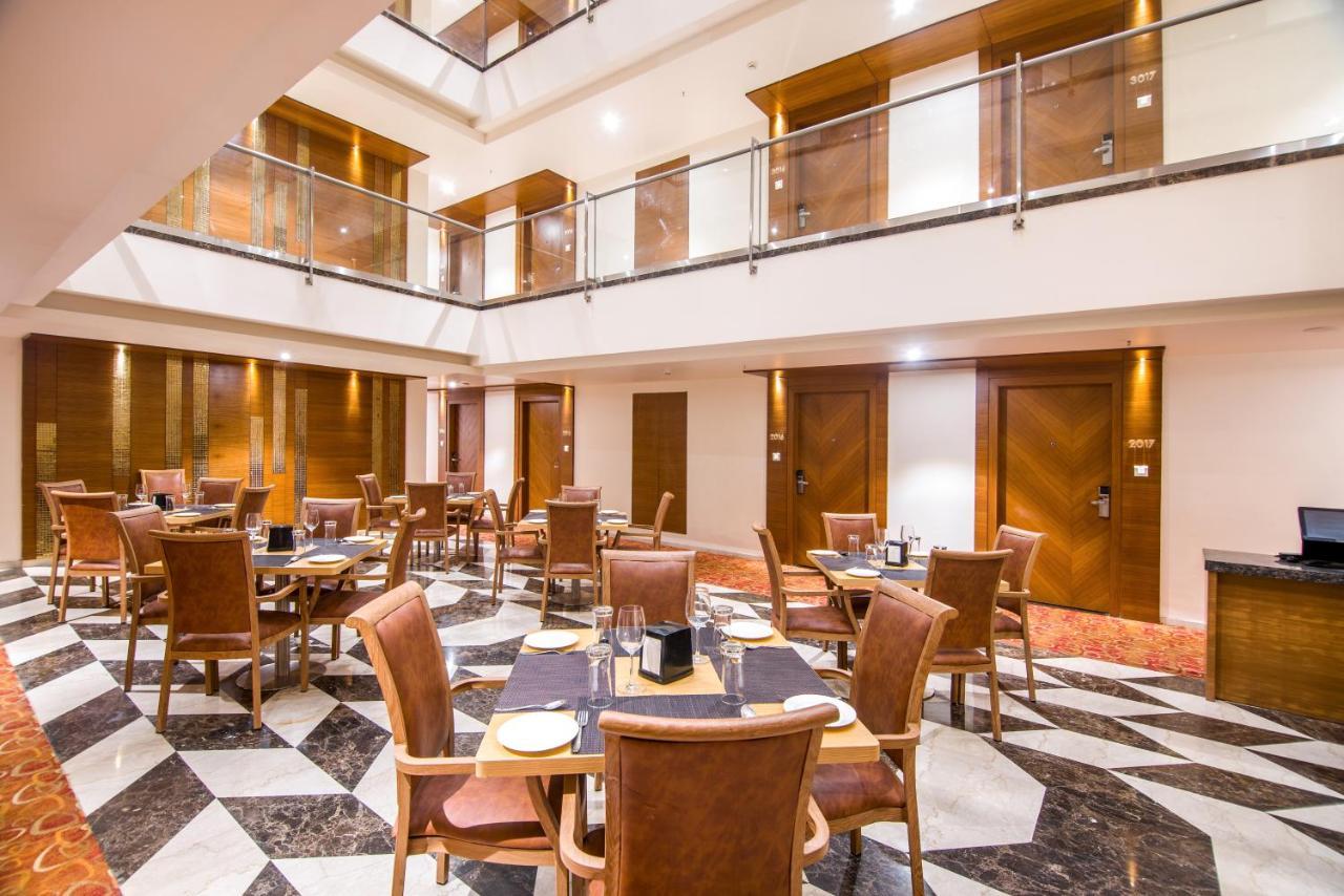 העיר בנגלור Zion - A Luxurious Hotel מראה חיצוני תמונה