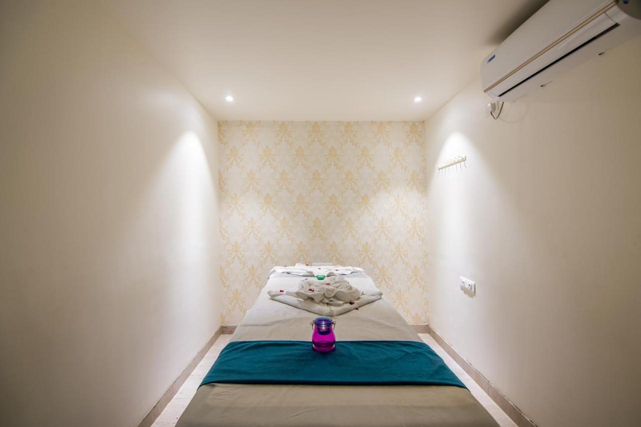העיר בנגלור Zion - A Luxurious Hotel מראה חיצוני תמונה