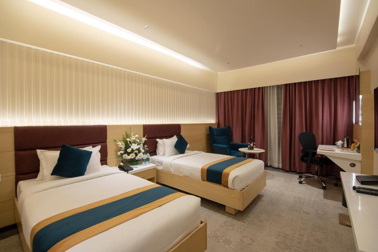 העיר בנגלור Zion - A Luxurious Hotel מראה חיצוני תמונה